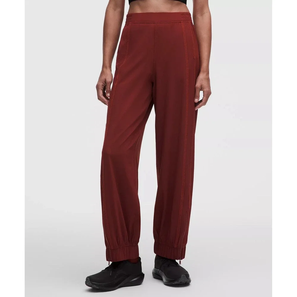 817-Lululemon-Define High-Rise Swift Jogger Regular-Cranberry Charm/Cherry Ember